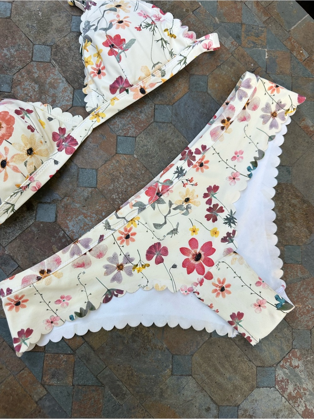 Floral Bikini Set - Picture 5 of 6